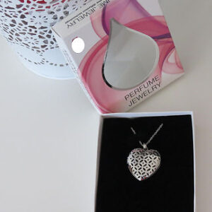 FLO Women Fashion Perfume Jewelry Heart Pendant Necklace Chain Fragrance SILVER